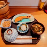 お料理ひろせ - ■ 焼魚 しゃけ、1,400円