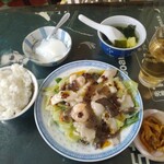 天龍菜館 - 注文品(八宝菜定食)一式↑