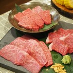 但馬牛とぼく 焼肉処 坐 - 