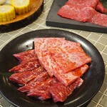 但馬牛とぼく 焼肉処 坐 - 