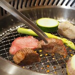 但馬牛とぼく 焼肉処 坐 - 