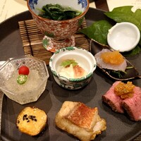 肉割烹 赤坂ゆうが - 八寸　透明のゼリー寄せはトマト味。