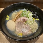 焼きあご塩らー麺 たかはし - 特製トッピング