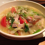 十六房 - 塩豚とトマトの塩拉麺　1080円