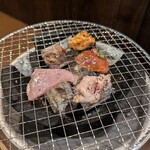 炭火焼肉ホルモンしま田 - 