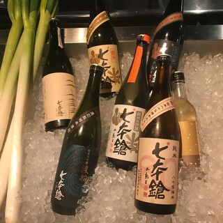 地酒を含む酒屋厳選の18種以上を完備