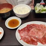 焼肉おくう - 
