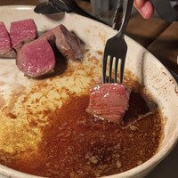 カルネジーオ イースト - 