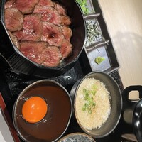 炭火和牛焼肉もうもう亭 広小路店 - 