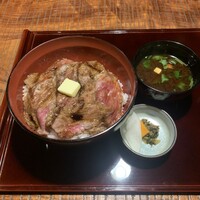 赤坂 津つ井 総本店 - ビフテキ丼　¥2,700   ※土用の牛の日価格
