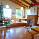 蕎麦の茶屋　丸山 - 2024年7月　木がいい感じです～(´▽｀)