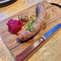 THE WHARF HOUSE YAMASHITA KOEN - ソーセージのグリルもシンプル美味かった！