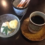 うさを - ホットコーヒーとデザート
