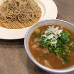 匠の手もみ蕎麦と健康野菜のかき揚げ にこあん - 豚カレーそば、大盛
780+250円
2014.9