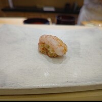 THE SUSHI NAGOYA 海 KAI - 甘海老の昆布締め