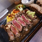 いきなりステーキ - レアレアな肩ロース