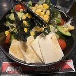 炭火焼鳥みなしげ - 2025/6/26 ディナーで利用。料理の様子。