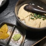 炭火焼鳥みなしげ - 2025/6/26 ディナーで利用。料理の様子。