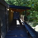 時香忘 - 駐車場から店までのアプローチ