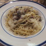 パスタの店　山猫軒 - 2014年９月限定　三種のきのことパンチェッタのチーズクリームパスタです☆