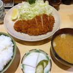 丸一 - 正調ロースカツ定食