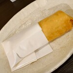 中国料理 月下翁 - 海老とコーンの春巻き