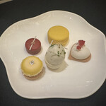 ガストロノミー ジョエル・ロブション - 