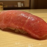 佐たけ - 中トロ　　　熱々のシャリでスタート