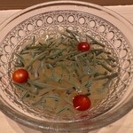 佐たけ - 潤菜とすっぽんのスープの冷麺　酢橘を搾って