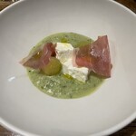 Motivo ワインと料理 - メロンのカズパチョ