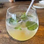 LOGICA - 確か、青梅とミントのソーダ？？だったような