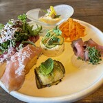 LOGICA - 前菜盛り合わせ