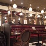 CAFE AUX BACCHANALES