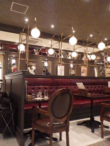 CAFE AUX BACCHANALES photo 4