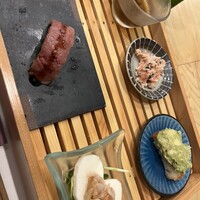鉄板焼LOJI - 前菜　じゅんさいが涼しげ　握り寿司美味しいです