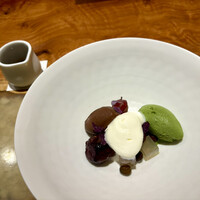 IL TEATRINO DA SALONE - 甘味）あんみつ､巨峰､抹茶、マスカルポーネチーズ､オレンジゼスト､ガナッシュショコラ､みつ豆､ローズマリーの寒天､赤ワインの黒蜜