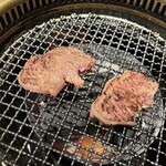 309582330 - 