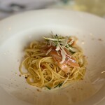 セトレ マリーナびわ湖 - 琵琶鱒とカラスミフェデリーニ
                                琵琶湖ワイナリーの白ワイン