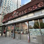 KATZ'S DELICATESSEN - 