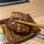 黒毛和牛タンとハラミ 焼肉龍 - 