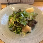 和食 日なた - 桃のサラダ　980円