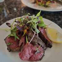 CADRAN - 黒毛和牛の炭火焼き 柔らかで大変美味しかったのと、量もたっぷりあり、こちらは大満足♥