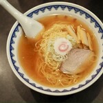 三吉屋 - 透き通ったスープ