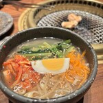 焼肉鍋問屋　志方 - 