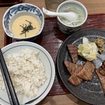 牛たんと和牛焼き 青葉 - 