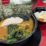 王道家直系 IEKEI TOKYO - ラーメン＋半ライス