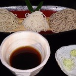 花尋庵 - ３食そば　１２００円