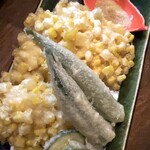呑み喰い処 一久 - 【'25.7】もろこしのかき揚げ　750えん