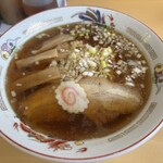 あらや食堂 - 昔懐かし中華そば 830円