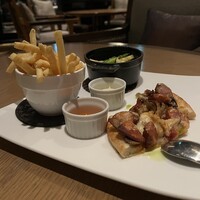 DINING & BAR TABLE 9 TOKYO - 